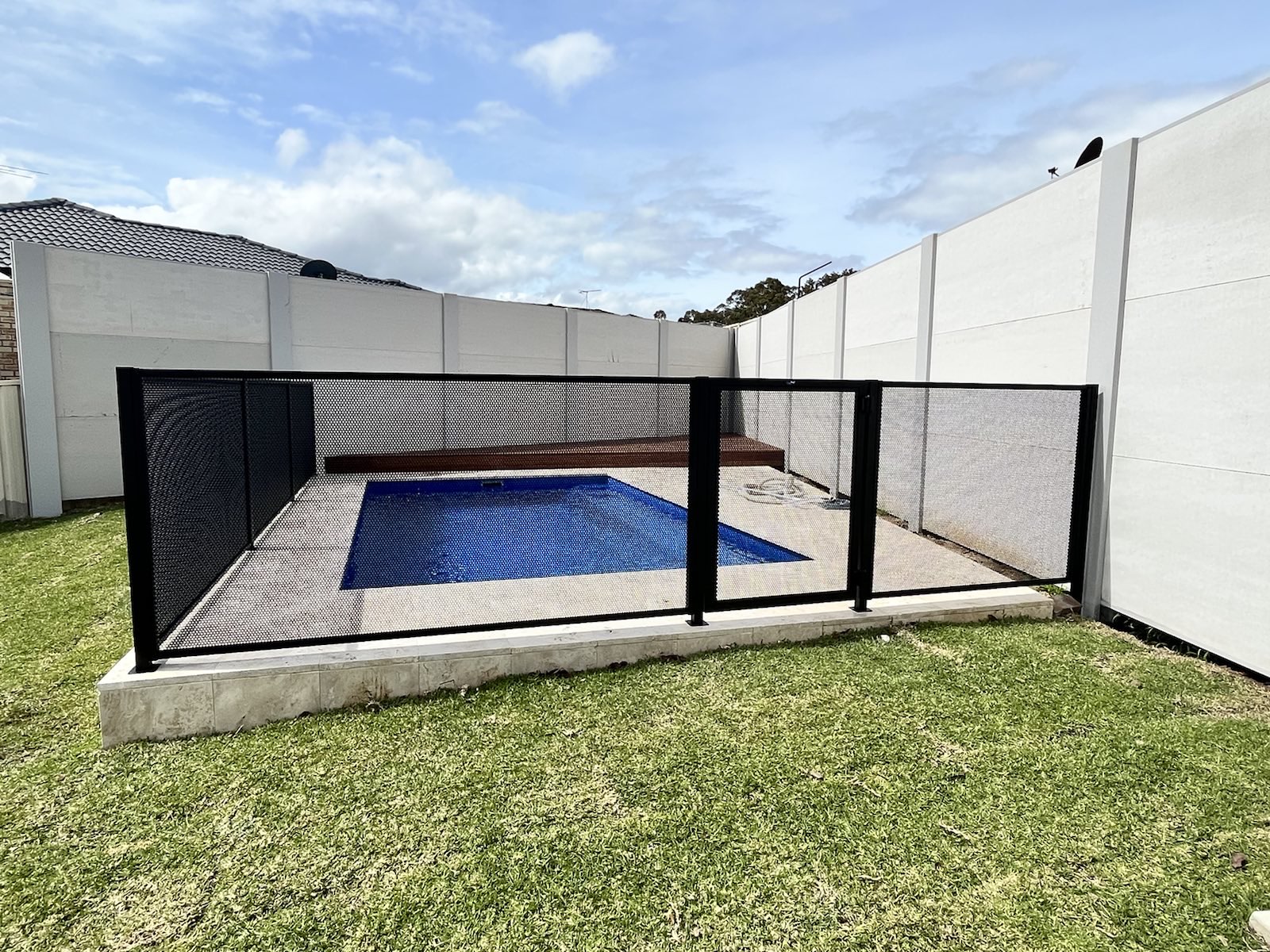 Pool Perf fencing, Charlestown Hunter Valley NSW